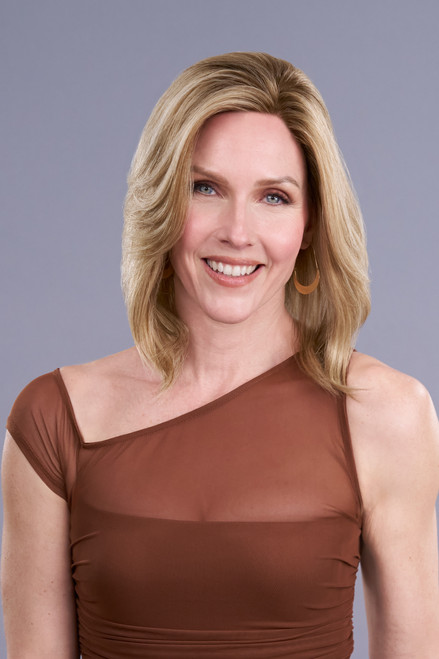 Carrie Lite - Petite blonde wig